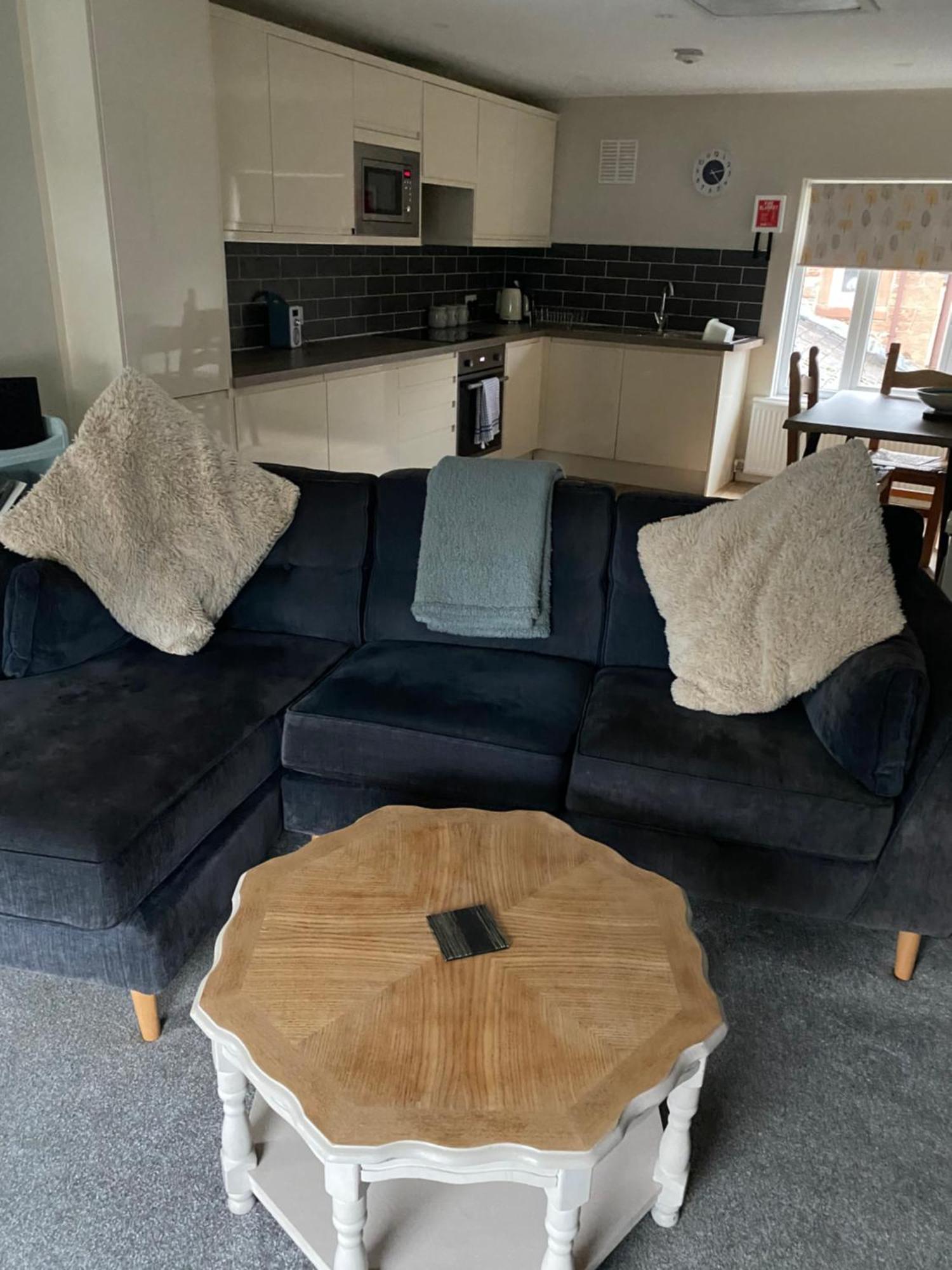 Kezbah2 22 The Square Centre Of Dalston Village エクステリア 写真